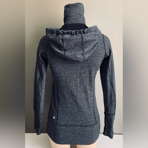 ⭐️ Host Pick ⭐️ Lululemon Stride Jacket *Soft Mini Check - Picture 2 of 10